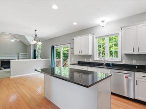 206 Washington St, Northbridge MA 01534