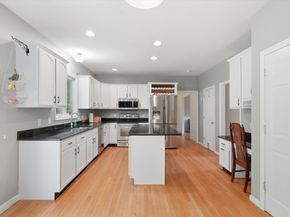 206 Washington St, Northbridge MA 01534