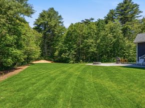 1 Park Ln, Mattapoisett MA 02739