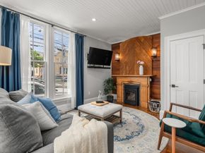 2R Dearborn, Salem MA 01970