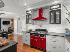 2R Dearborn, Salem MA 01970