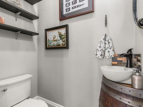 2R Dearborn, Salem MA 01970