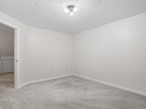 237 South St 45, Shrewsbury MA 01545