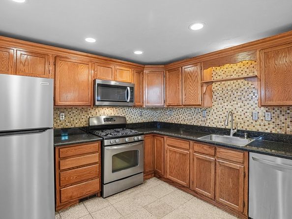 237 South St 45, Shrewsbury MA 01545