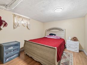 297 Whalom Rd, Lunenburg MA 01462