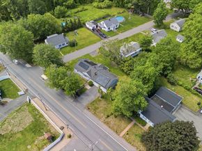 297 Whalom Rd, Lunenburg MA 01462