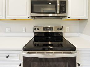 621 Main St, Sturbridge MA 01566
