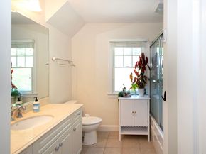 17 Saddle Ln, Hanover MA 02339