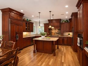 17 Saddle Ln, Hanover MA 02339