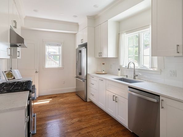 37 Sheridan Ave 1, Medford MA 02155