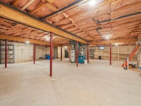 89 North St, Topsfield MA 01983