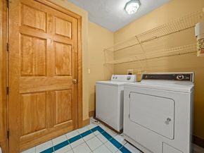 89 North St, Topsfield MA 01983