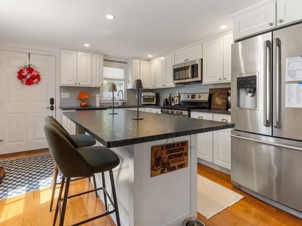 67-71 North St, Hingham MA 02043
