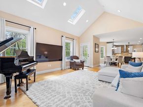 3 Notch Dr, Westford MA 01886