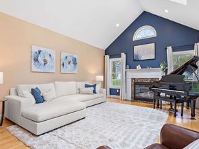 3 Notch Dr, Westford MA 01886