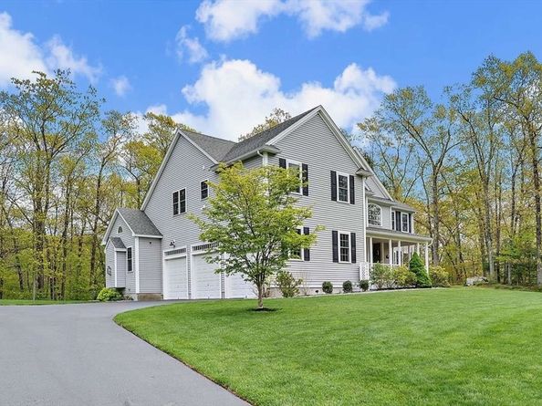 3 Notch Dr, Westford MA 01886