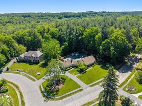 37 Driftwood Dr, Holden MA 01520