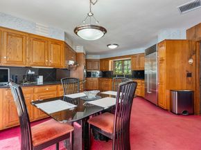 37 Driftwood Dr, Holden MA 01520