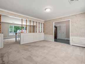 37 Driftwood Dr, Holden MA 01520