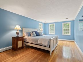 5 Winchester Rd, Medway MA 02053