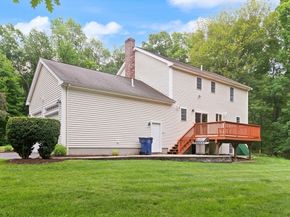 5 Winchester Rd, Medway MA 02053