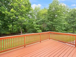 5 Winchester Rd, Medway MA 02053