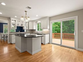 5 Winchester Rd, Medway MA 02053