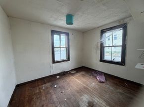 19 Swampscott Ave, Peabody MA 01961