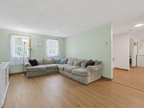 320 North St, Tewksbury MA 01876
