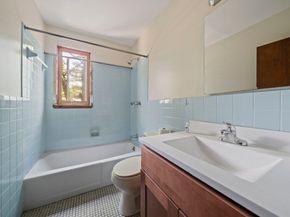 131 Lakeview Blvd, Plymouth MA 02360