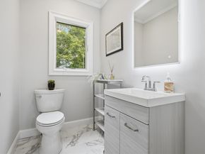 8 Janice Ave, North Reading MA 01864