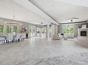 8 Janice Ave, North Reading MA 01864