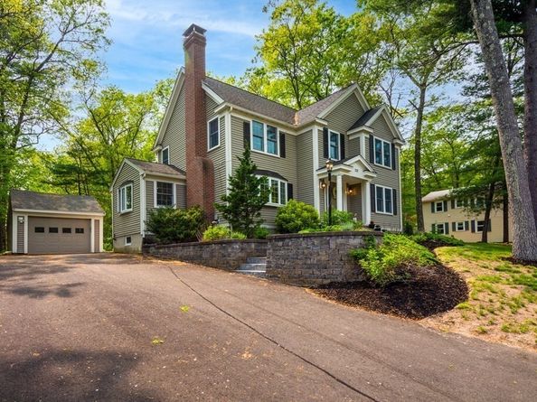 132 Central St, North Reading MA 01864