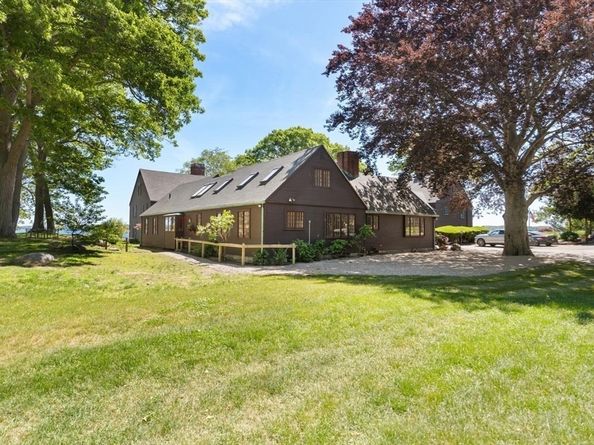 69 Dolliver Neck Rd, Gloucester MA 01930