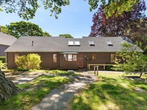 69 Dolliver Neck Rd, Gloucester MA 01930