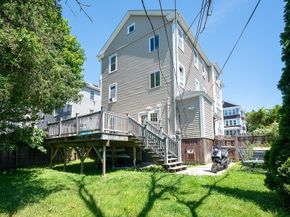 126 Sterling St, Worcester MA 01610