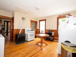 126 Sterling St, Worcester MA 01610