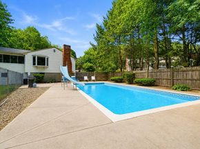 10 Richardson Cir, Saugus MA 01906