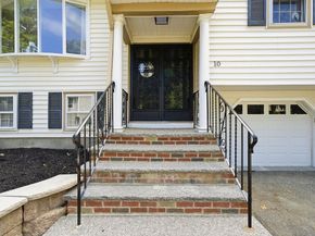 10 Richardson Cir, Saugus MA 01906