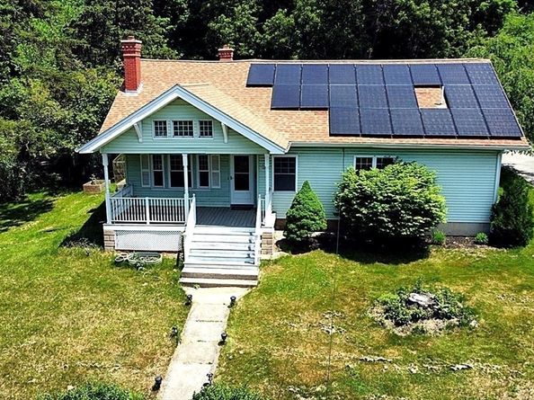 186 Prospect St, Leominster MA 01453