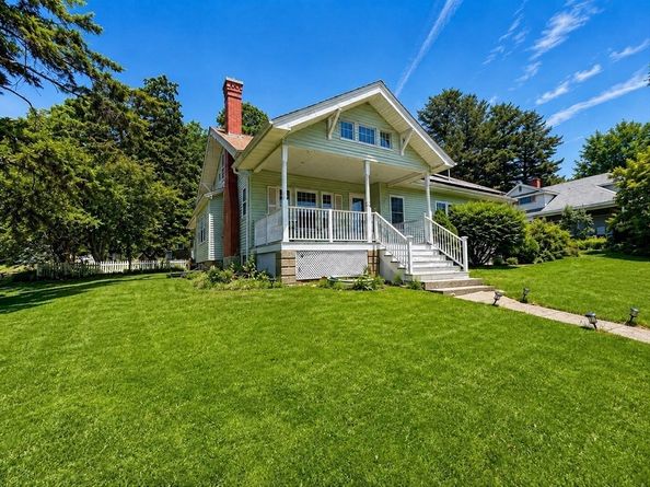 186 Prospect St, Leominster MA 01453