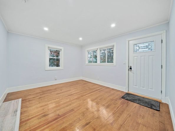 73 Laurie Ave, Abington MA 02351