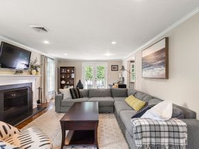 18 Hearthstone Cir, Wayland MA 01778