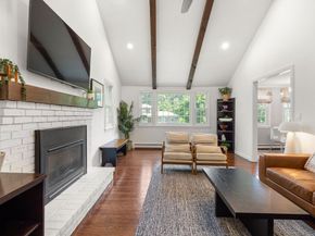 18 Hearthstone Cir, Wayland MA 01778