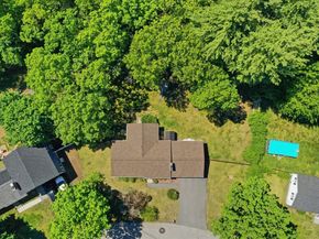 15 Kiberd Drive, Chelmsford MA 01863