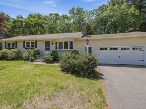 15 Kiberd Drive, Chelmsford MA 01863