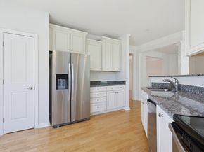15 Morgan Dr 205, Natick MA 01760