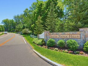 15 Morgan Dr 205, Natick MA 01760