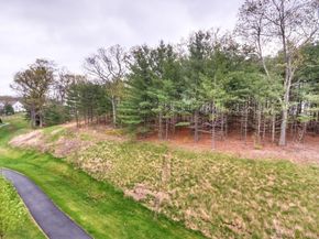 15 Morgan Dr 205, Natick MA 01760