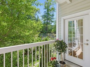 15 Morgan Dr 205, Natick MA 01760